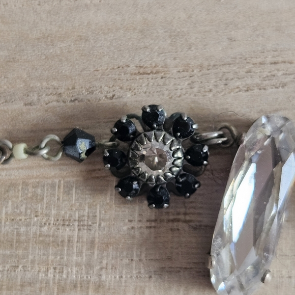 Firefly Crystal Necklace - Picture 9 of 10